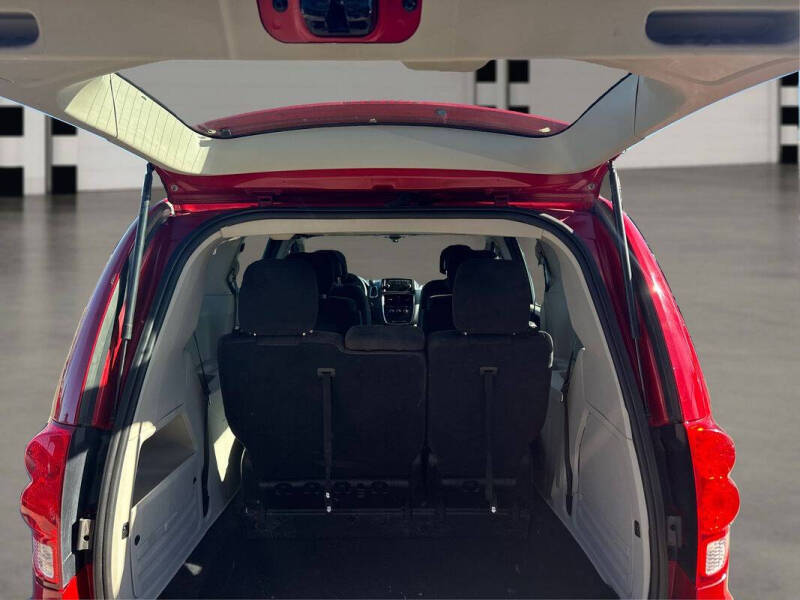 2016 Dodge Grand Caravan American Value Package