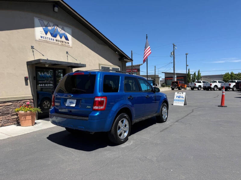 2011 Ford Escape XLT