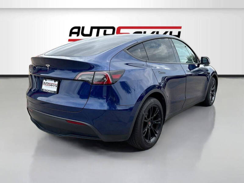 2025 Tesla Model Y Long Range