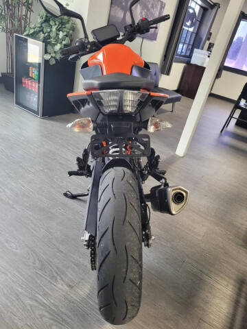 2023 KTM 390 Duke