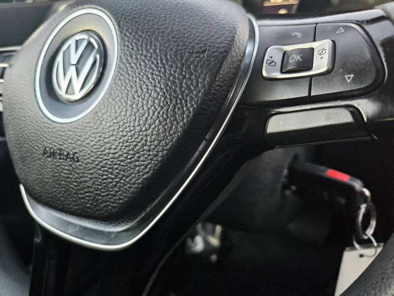 2017 Volkswagen Passat 1.8T S