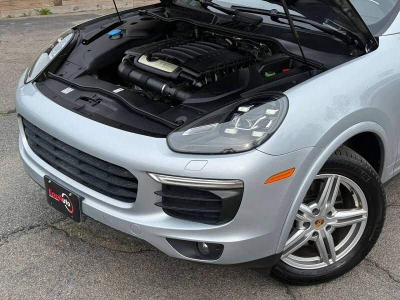 2018 Porsche Cayenne Platinum Edition