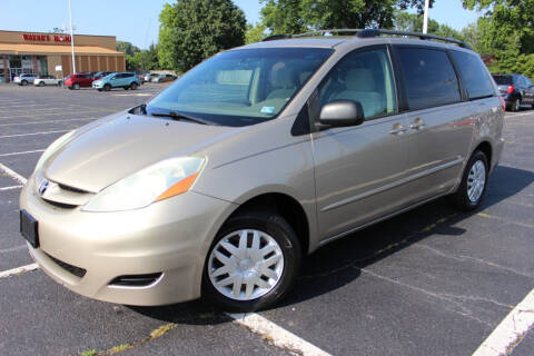2006 Toyota Sienna for sale at Drive Now Auto Sales in Norfolk VA