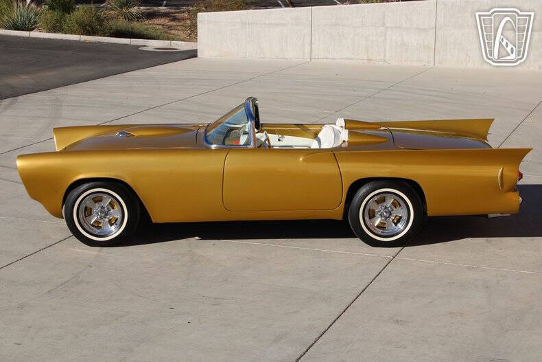 1957 Ford Thunderbird