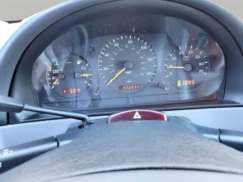 2002 Mercedes-Benz M-Class ML 320