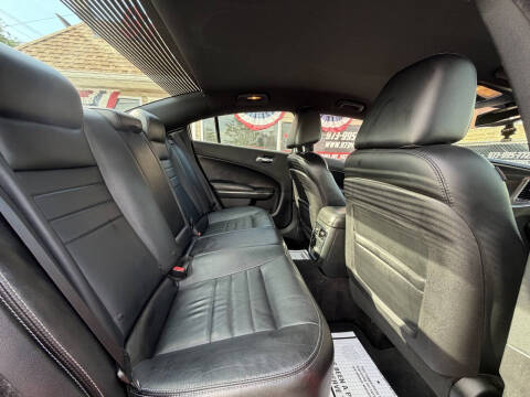2014 Dodge Charger SXT Plus