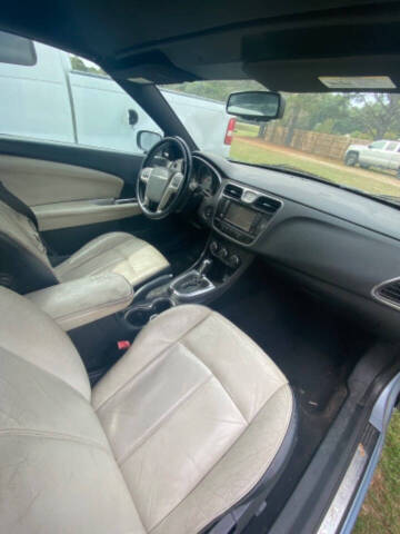 2013 Chrysler 200 Limited