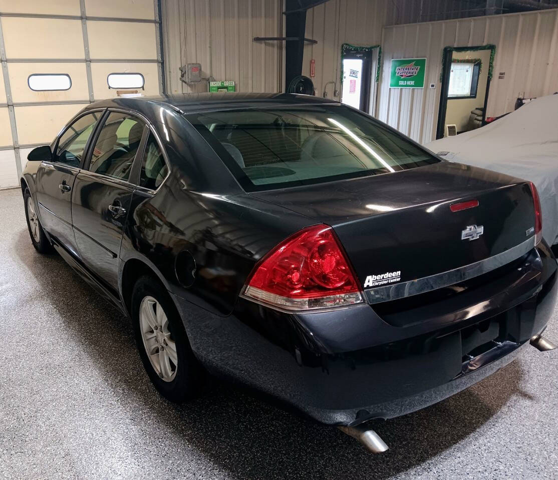 2013 Chevrolet Impala for sale at Carlisle Motors LLC in Carlisle, IA