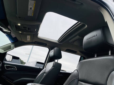 2017 GMC Yukon Denali