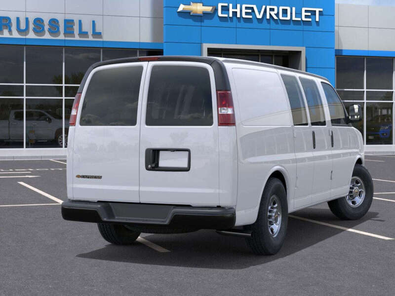 2025 Chevrolet Express 2500