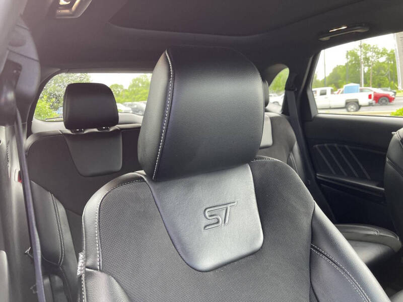 2020 Ford Edge ST
