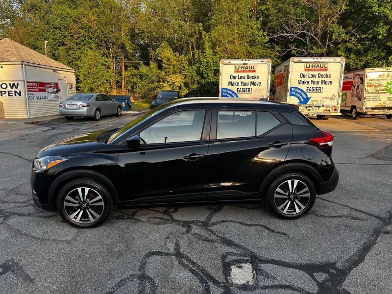 2020 Nissan Kicks SV