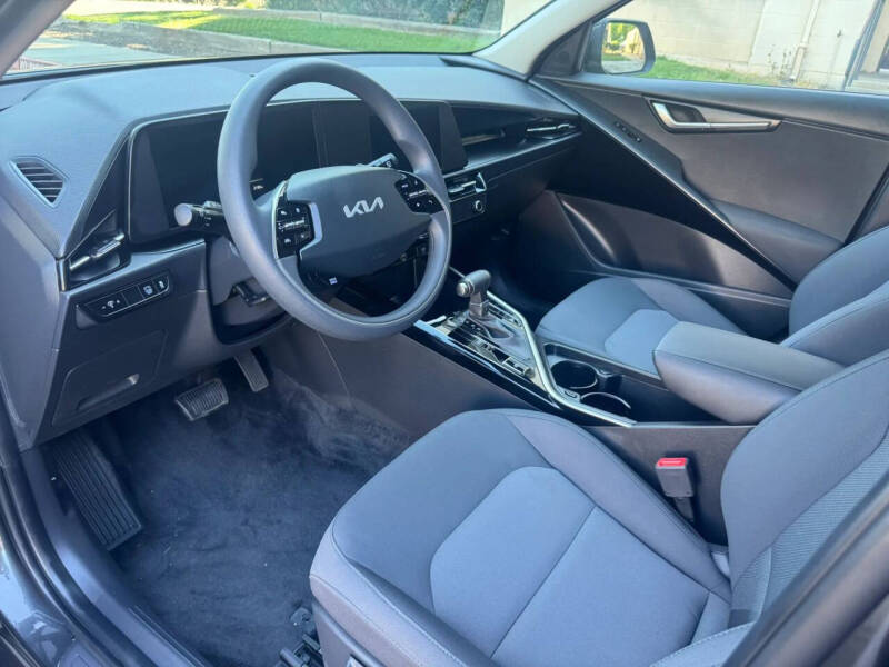 2026 Kia Niro LX
