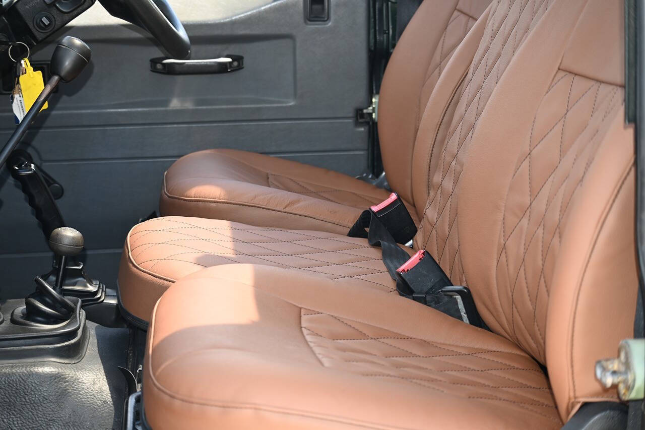 1998 Land Rover Defender 40