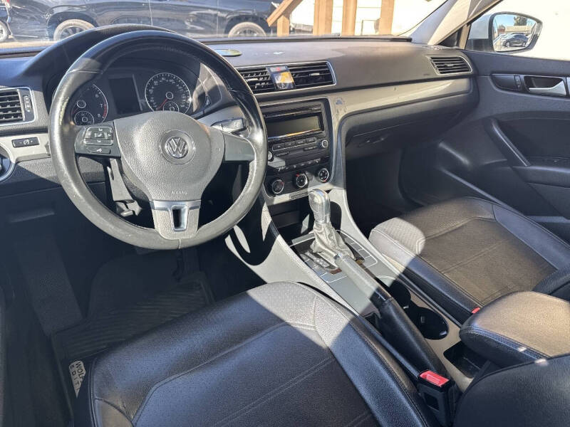 2015 Volkswagen Passat 1.8T Wolfsburg Edition