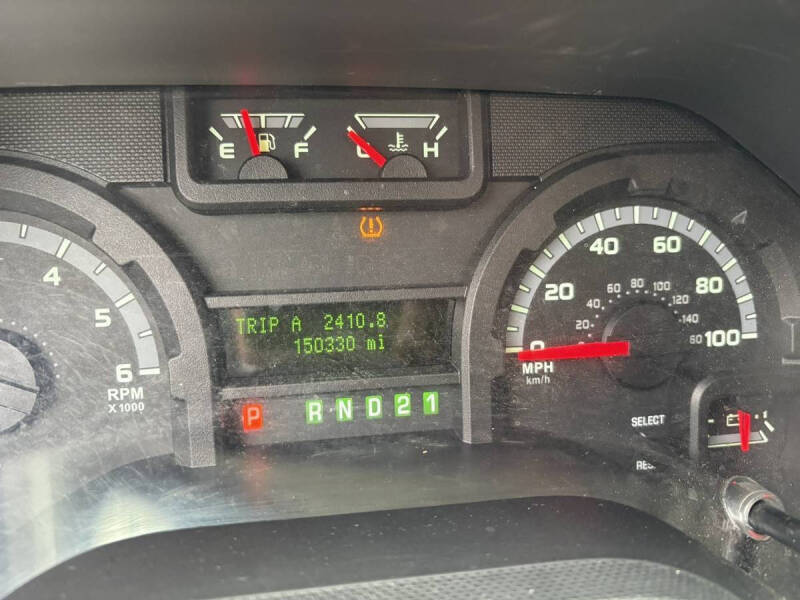 2010 Ford E-Series E-350 SD XLT