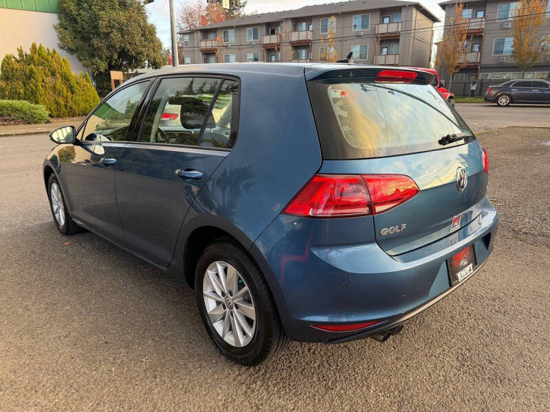 2016 Volkswagen Golf TSI SE