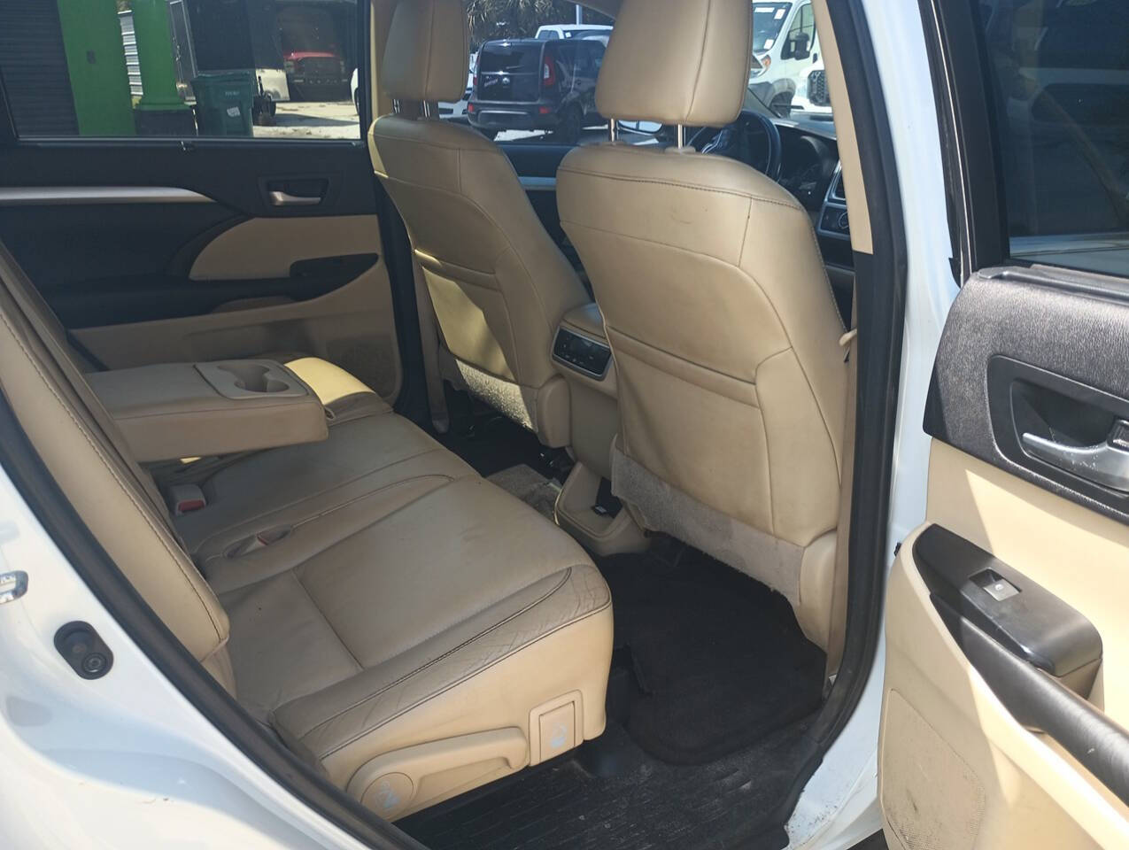 2016 Toyota Highlander for sale at Auto Outlet Of Manatee in Palmetto, FL