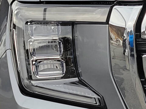 2022 GMC Yukon XL SLT