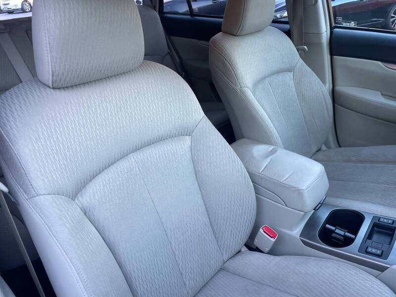 2011 Subaru Outback 2.5i Premium