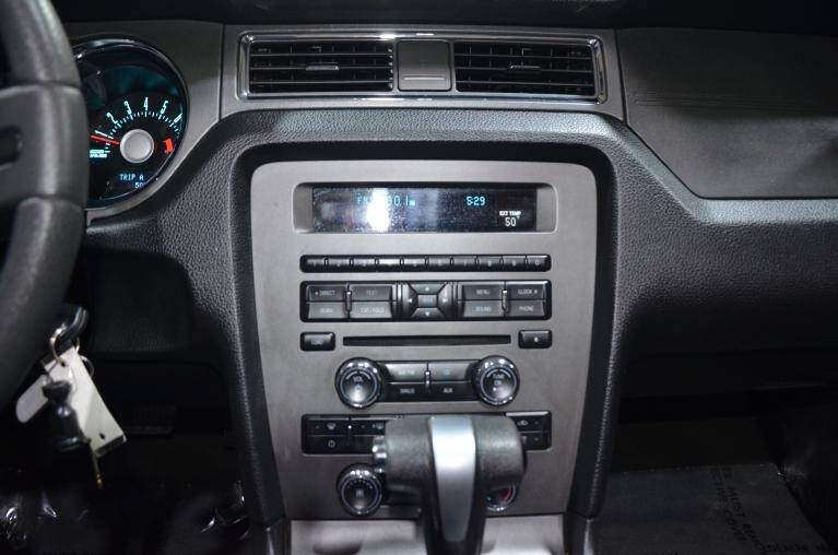 2012 Ford Mustang V6