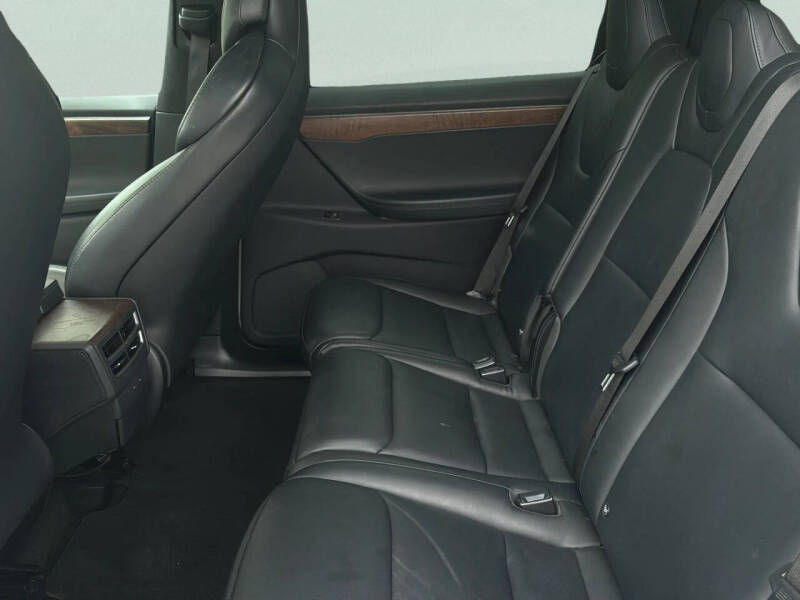 2019 Tesla Model X Standard Range