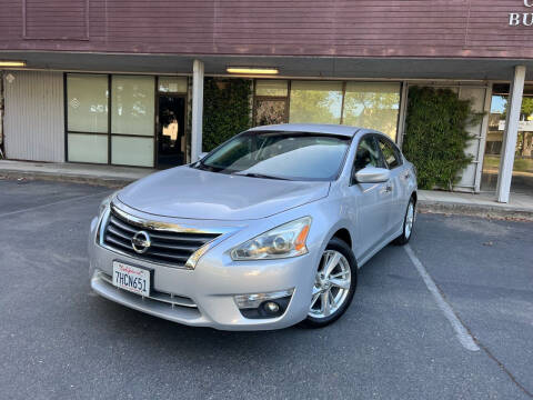 2015 Nissan Altima for sale at LG Auto Sales in Rancho Cordova CA