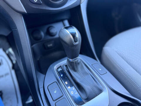 2016 Hyundai Santa Fe SE