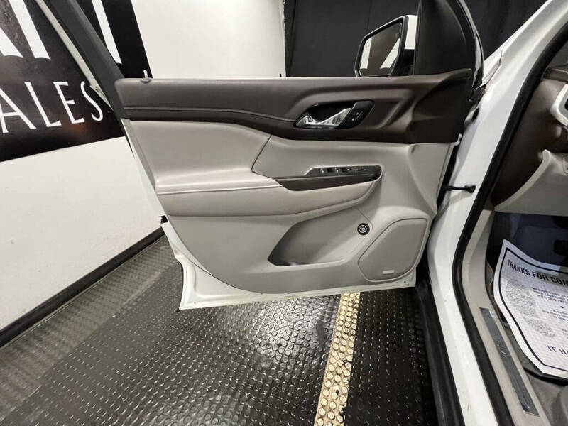 2019 GMC Acadia SLT-1