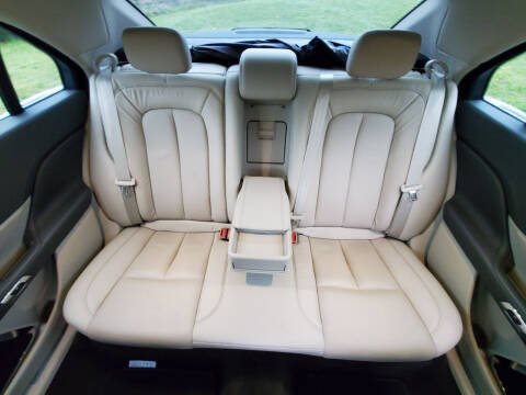 2018 Lincoln Continental Select