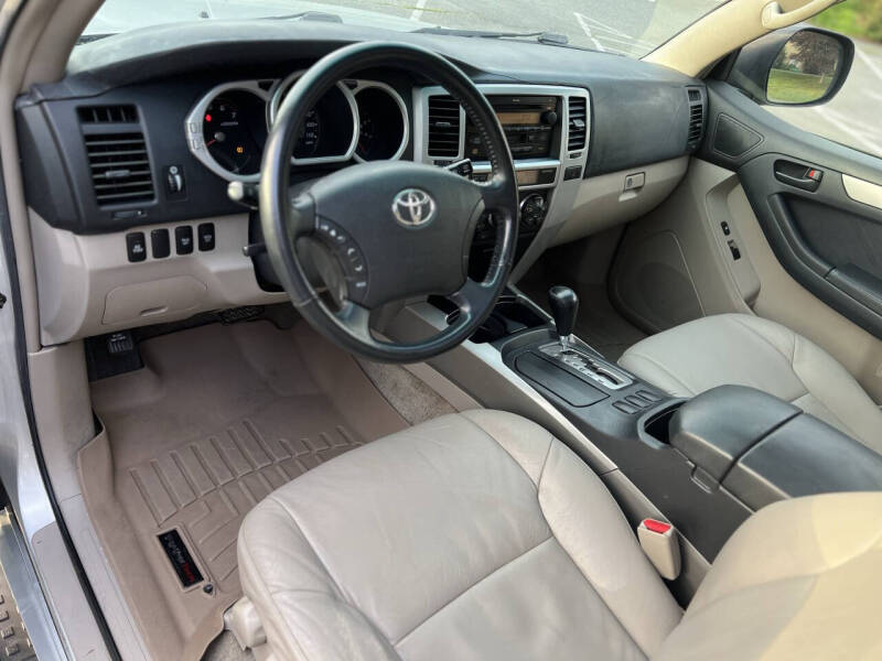 2004 Toyota 4Runner SR5