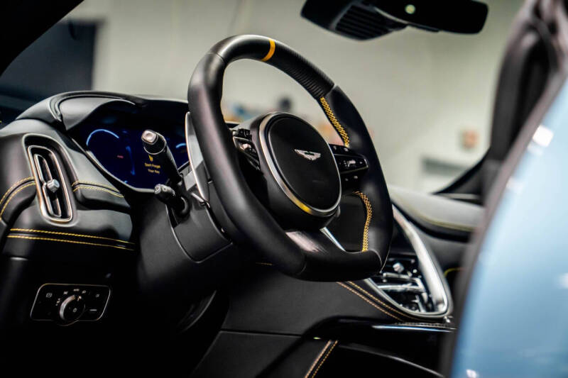 2023 Aston Martin DBX 707