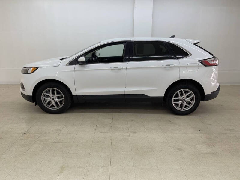 Used 2024 Ford Edge SEL with VIN 2FMPK4J91RBA82437 for sale in Celina, OH
