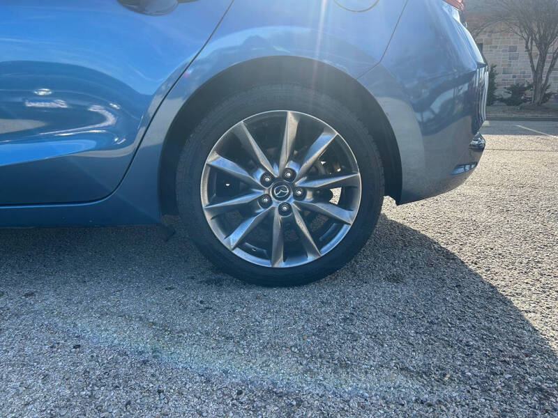 2018 Mazda MAZDA3 Touring