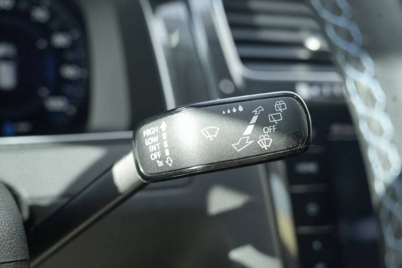 2019 Volkswagen e-Golf SEL Premium