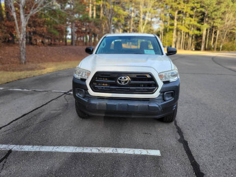 2017 Toyota Tacoma SR