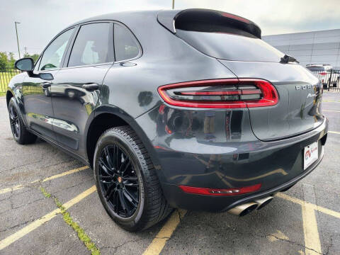2017 Porsche Macan S