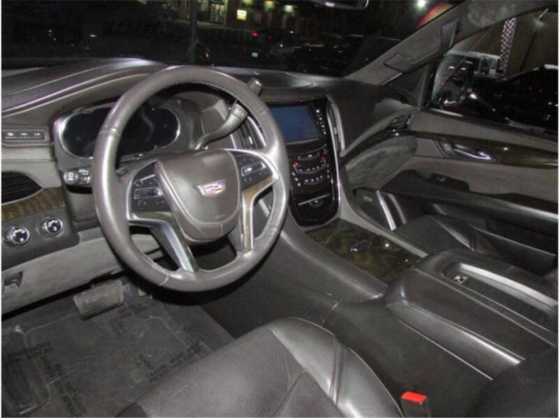 2018 Cadillac Escalade ESV Platinum