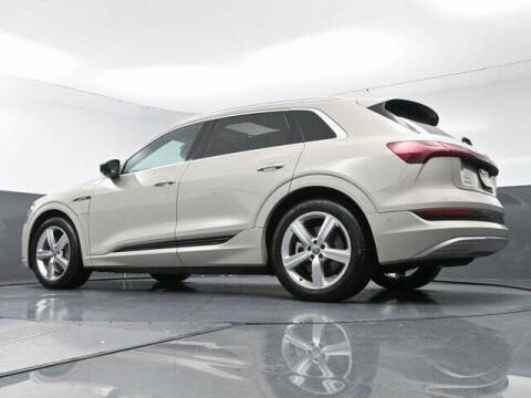 2019 Audi e-tron quattro Premium Plus