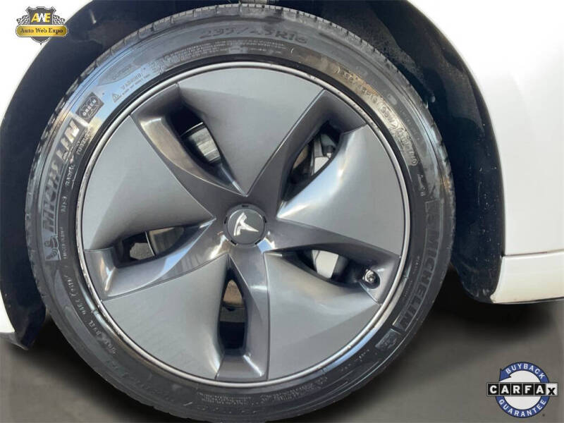 2019 Tesla Model 3 Mid Range