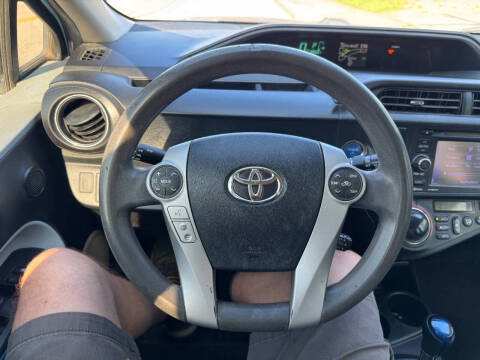 2013 Toyota Prius c Three