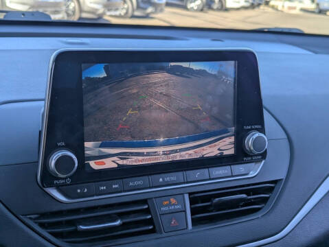 2021 Nissan Altima 2.5 SV