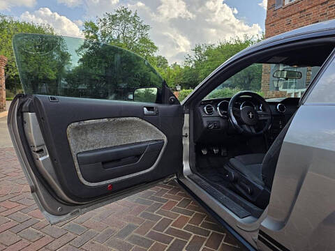 2008 Ford Mustang V6 Deluxe