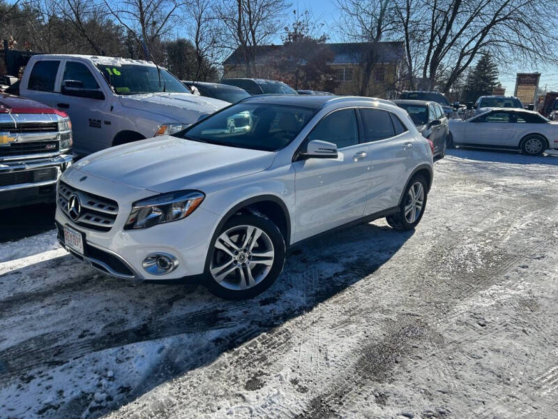 2019 Mercedes-Benz GLA-Class GLA250's photo
