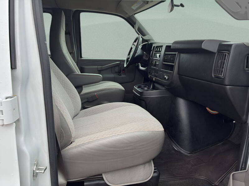 2016 Chevrolet Express LT 3500