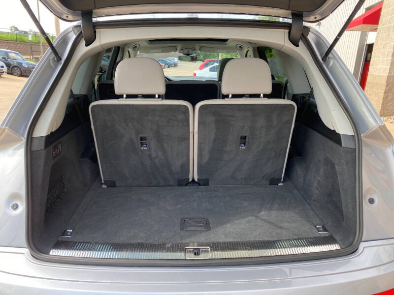 2022 Audi Q7 quattro Premium Plus 45 TFSI