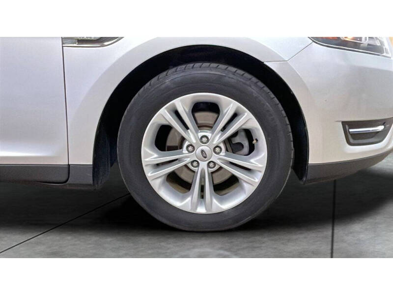 2019 Ford Taurus SEL