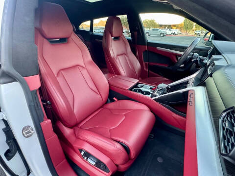 2019 Lamborghini Urus