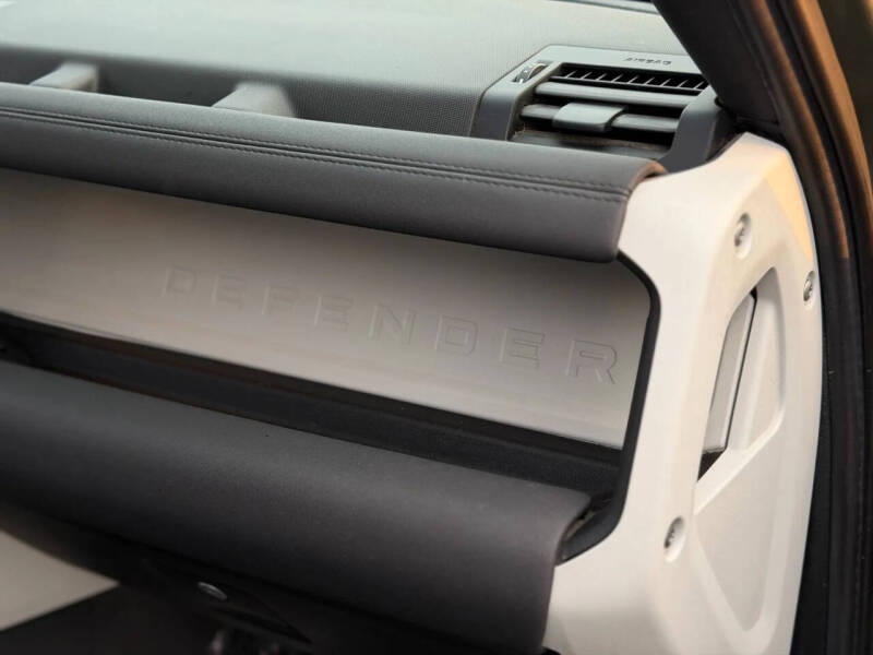 2021 Land Rover Defender 110 S