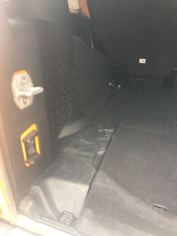 2012 Jeep Wrangler Unlimited Sahara